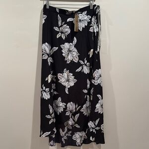 Black and White Wrap Midi Skirt for Casual Wear